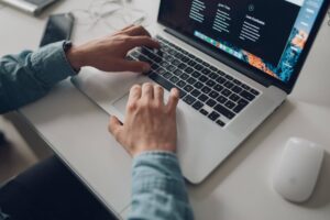 Lee más sobre el artículo Beneficios de las clases virtuales